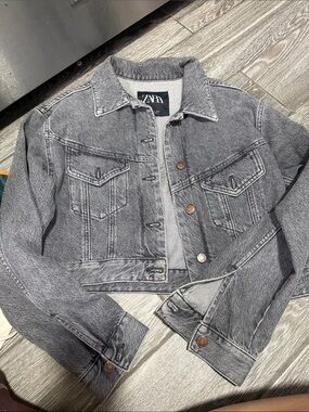 Zara Gray Washed Cropped Denim Jacket